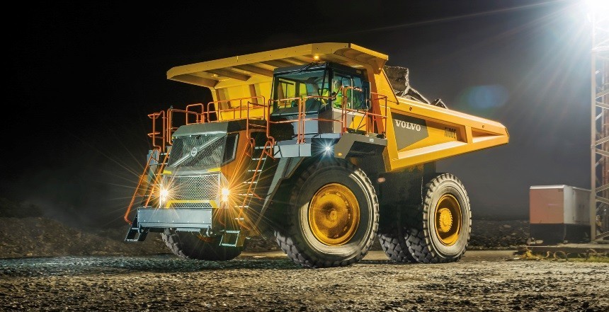 Volvo карьерный самосвал
